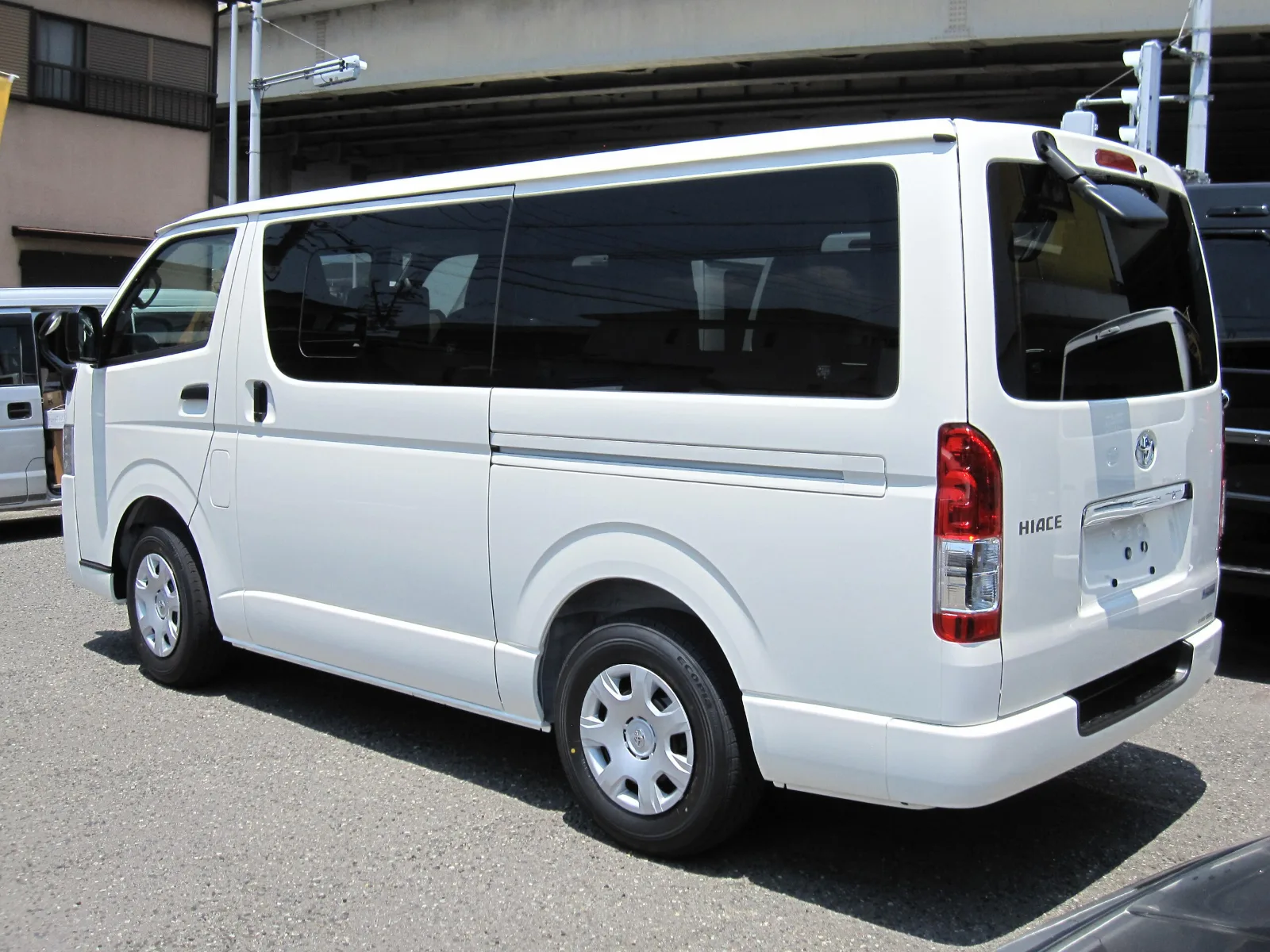 トヨタ ハイエース 2.0