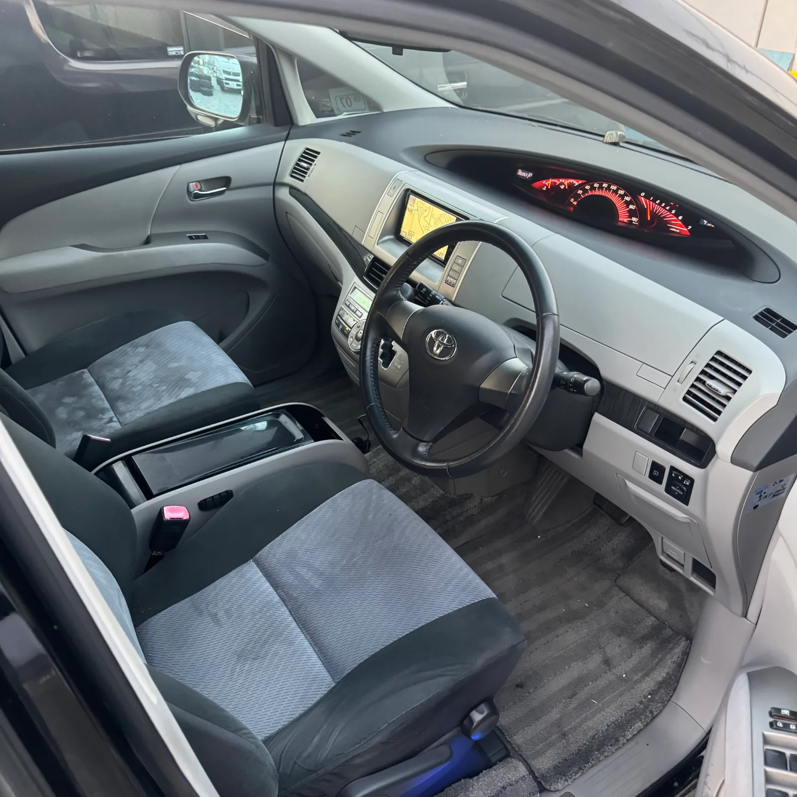 Toyota Estima Aero