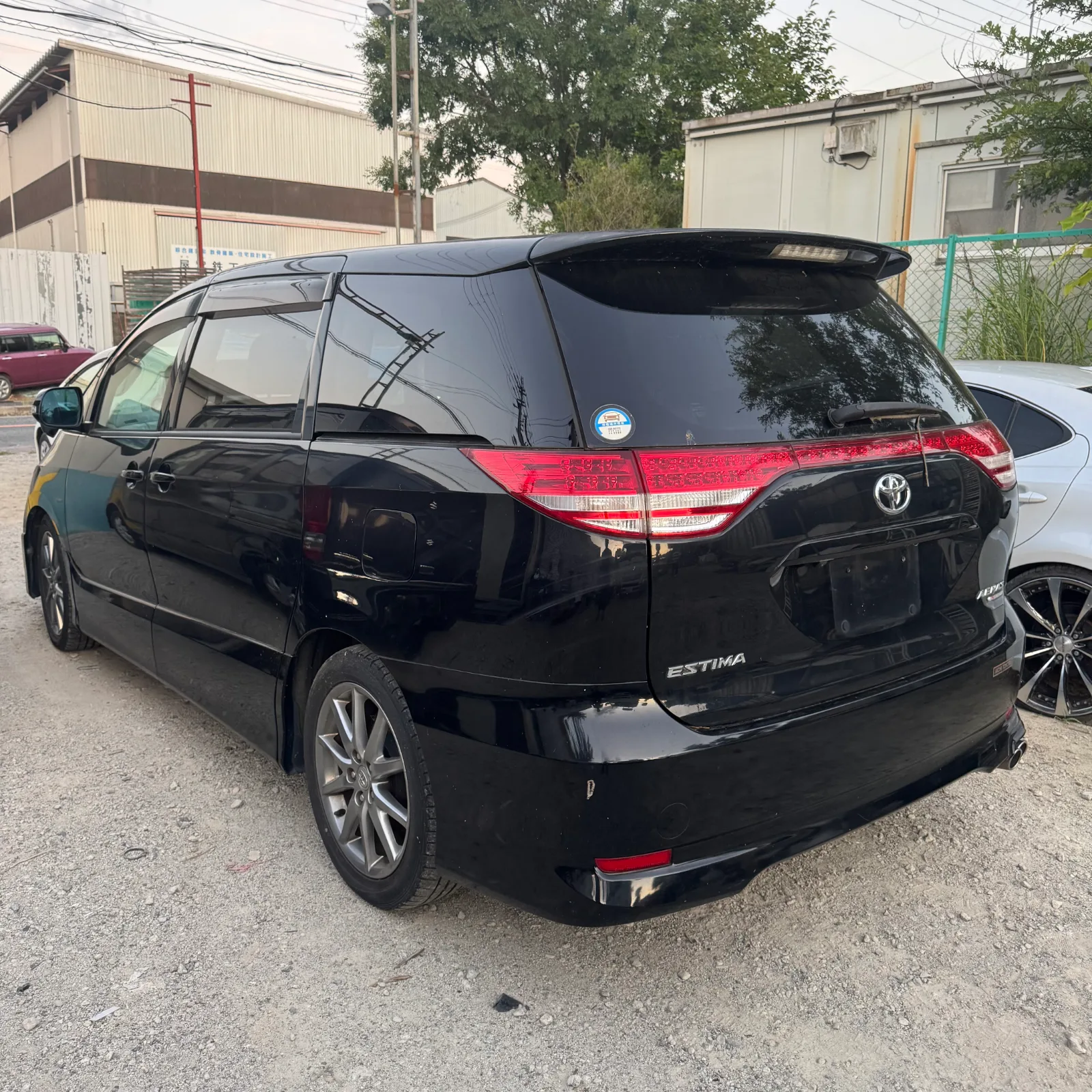 Toyota Estima Aero
