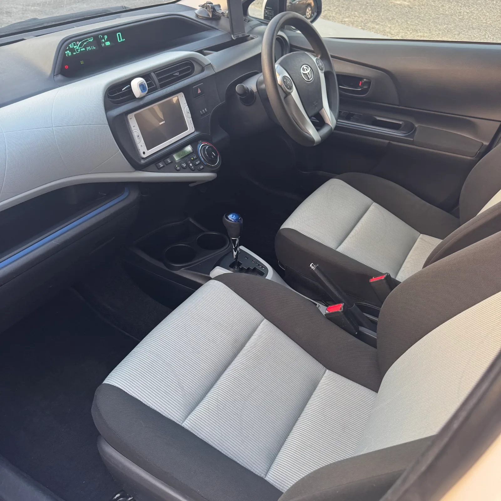 Toyota Aqua 2013