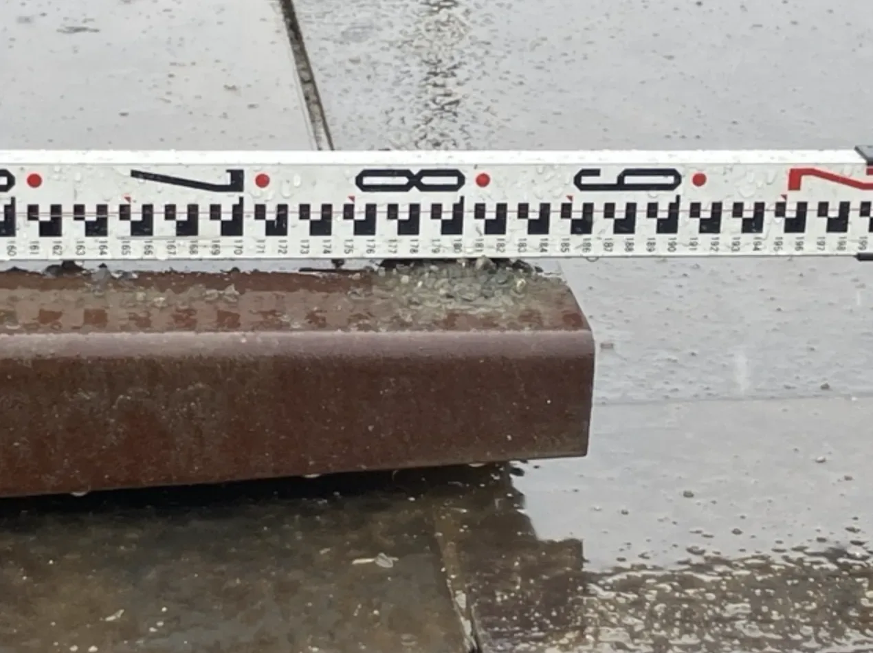 コマツ FD100-4（10トン）フォークリフト