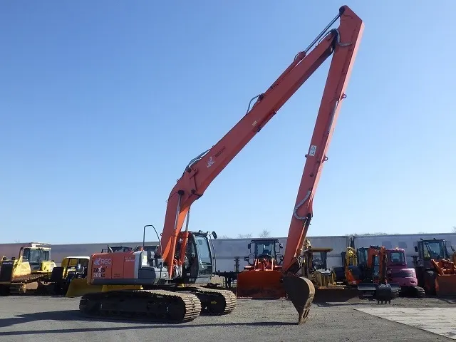 Hitachi ZX200LC-3 (Long Arm)