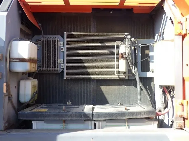 Hitachi ZX200LC-3 (Long Arm)