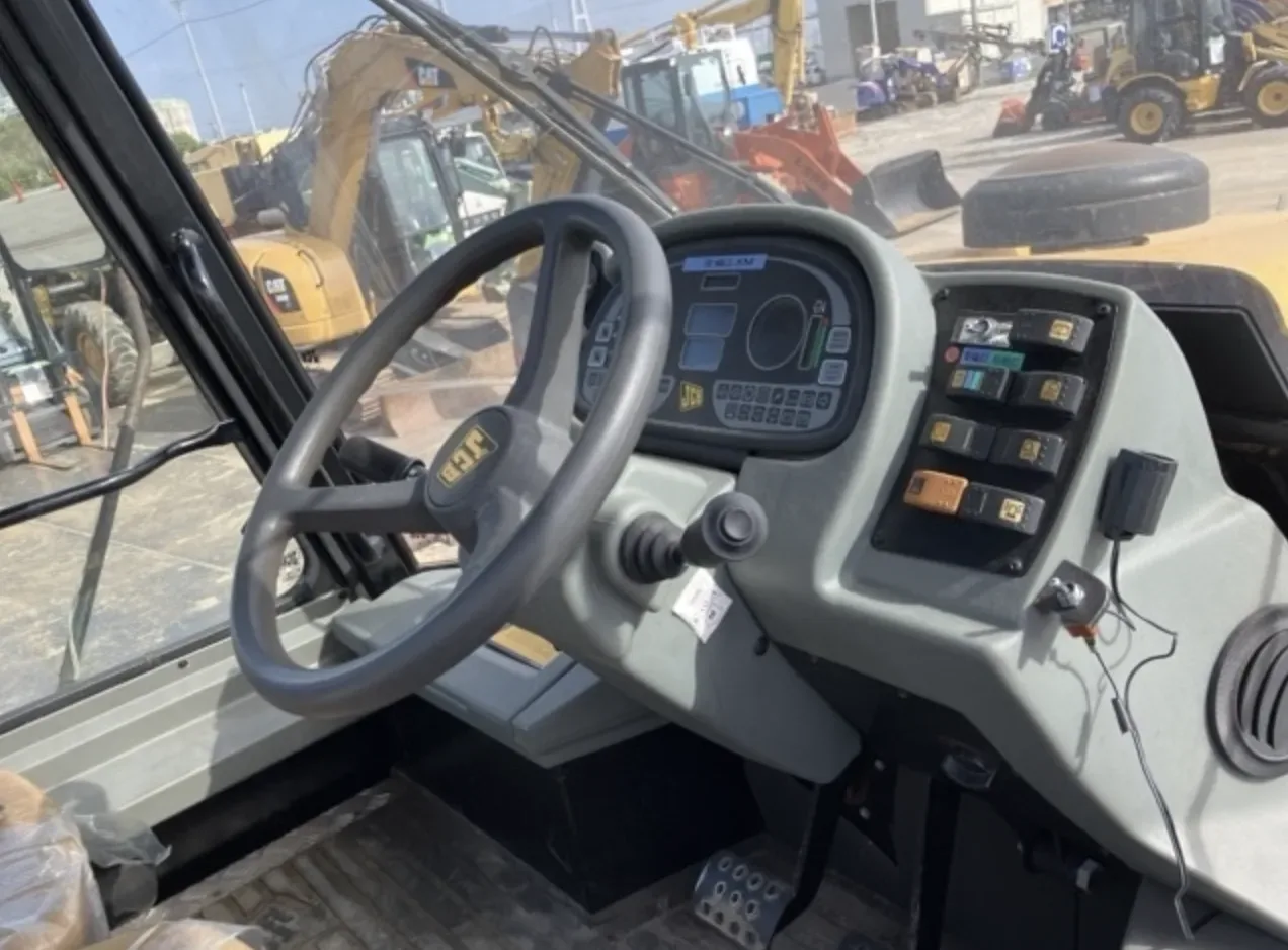 JCB FastRac