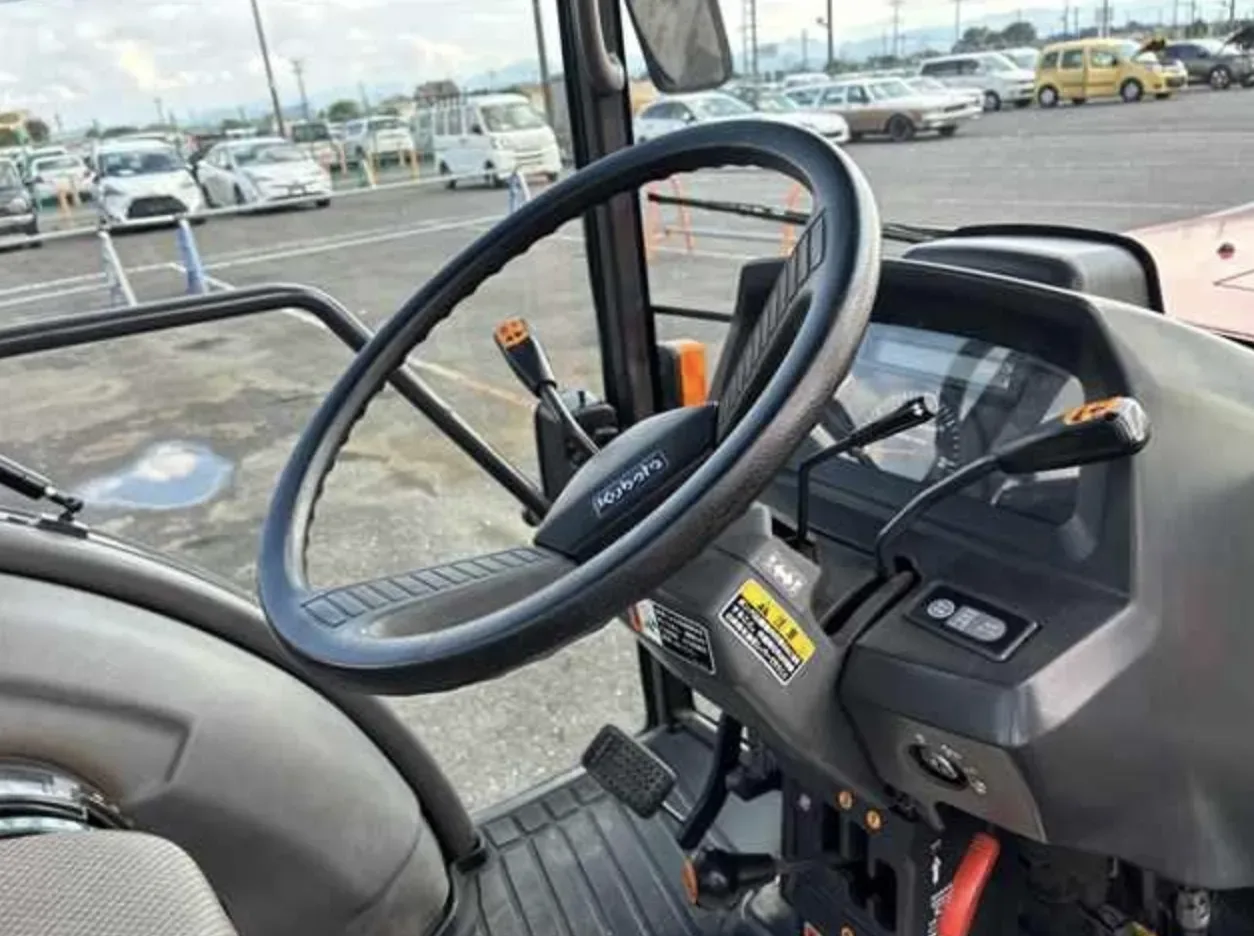 KUBOTA KL-25 TRACTOR