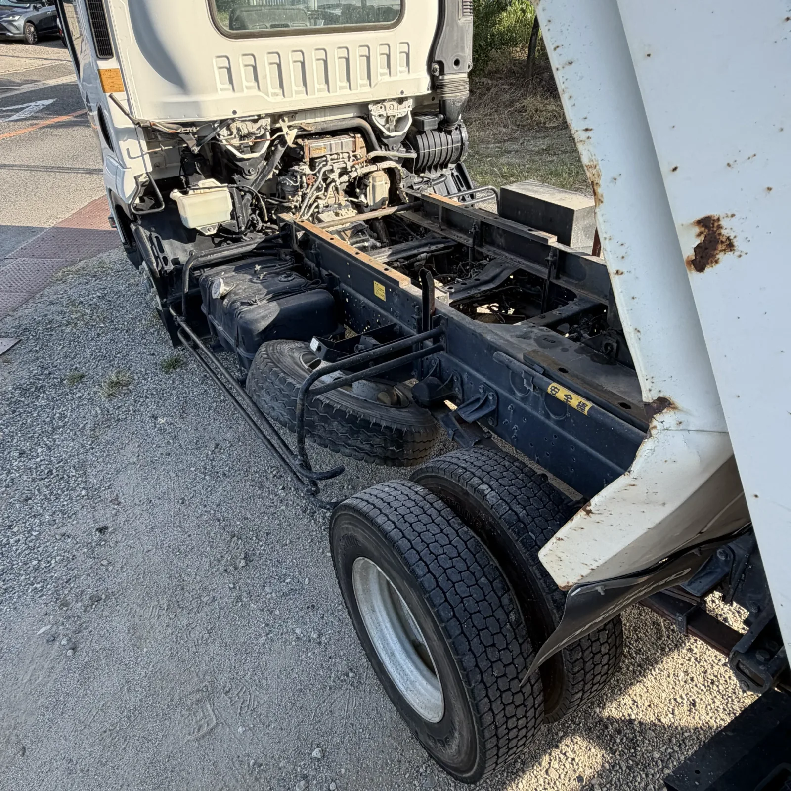 ISUZU FORWARD DUMP TRUCK (4TON) -FRR90S1