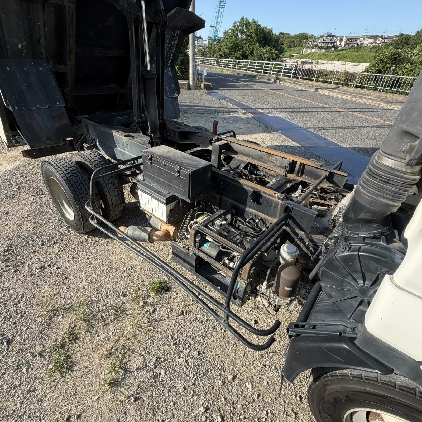 ISUZU FORWARD DUMP TRUCK (4TON) -FRR90S1