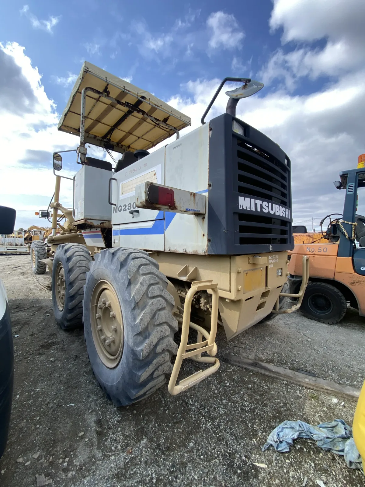 三菱 MG230E モーターグレーダー 2010年式