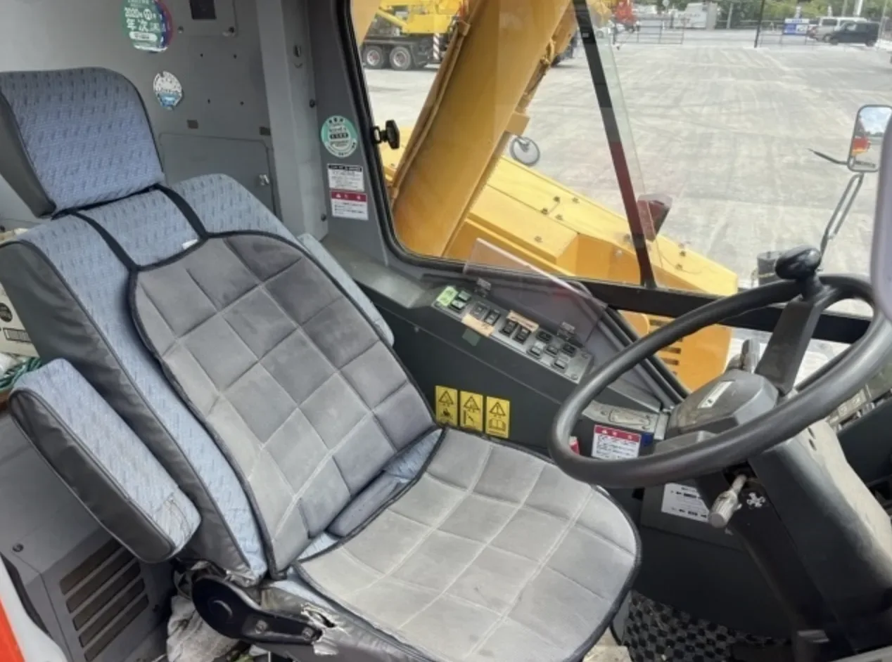 TADANO GR100N-1