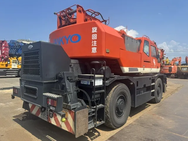 TADANO GR-250N-2
